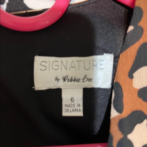 Signature by Robbie bee animal print jumpsuit - Picture 3 of 3